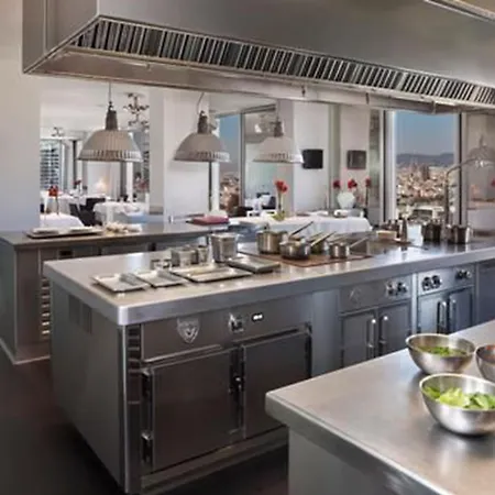 Hotell The Level At Melia Sky