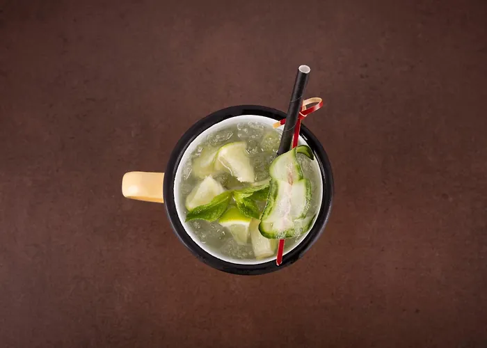 ザ レベル アット メリア スカイ 5* バルセロナ