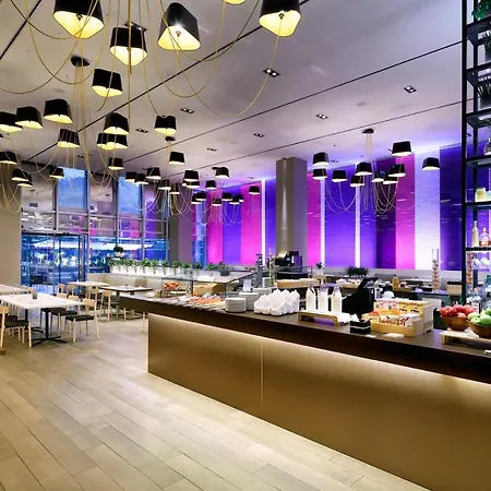 巴塞罗那天际美利亚酒店 5*
